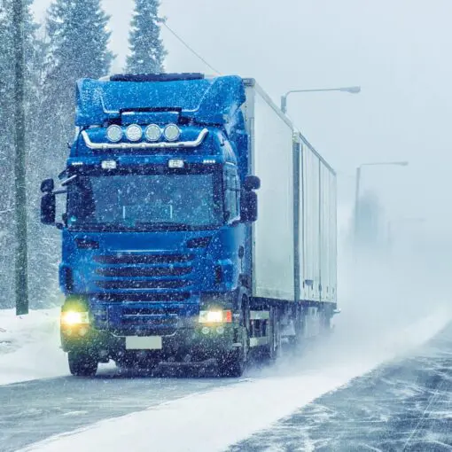 Tipps zum Fahren eines LKWs oder Lieferwagens im Schnee