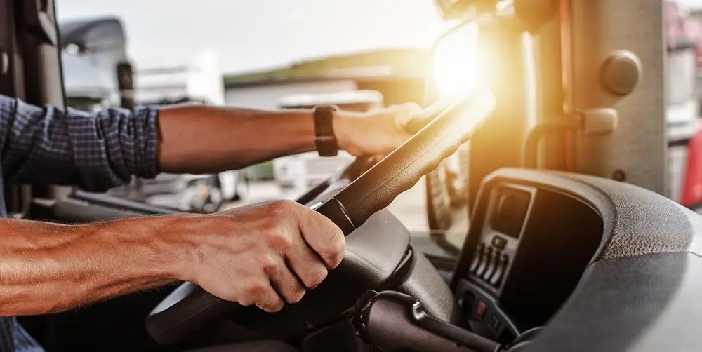Talente gewinnen und Arbeitsbedingungen verbessern Die Herausforderung des Lkw-Fahrberufs in Europa
