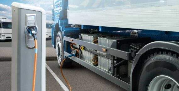 Espana-a-la-cola-de-Europa-en-puntos-de-carga-para-vehiculos-pesados