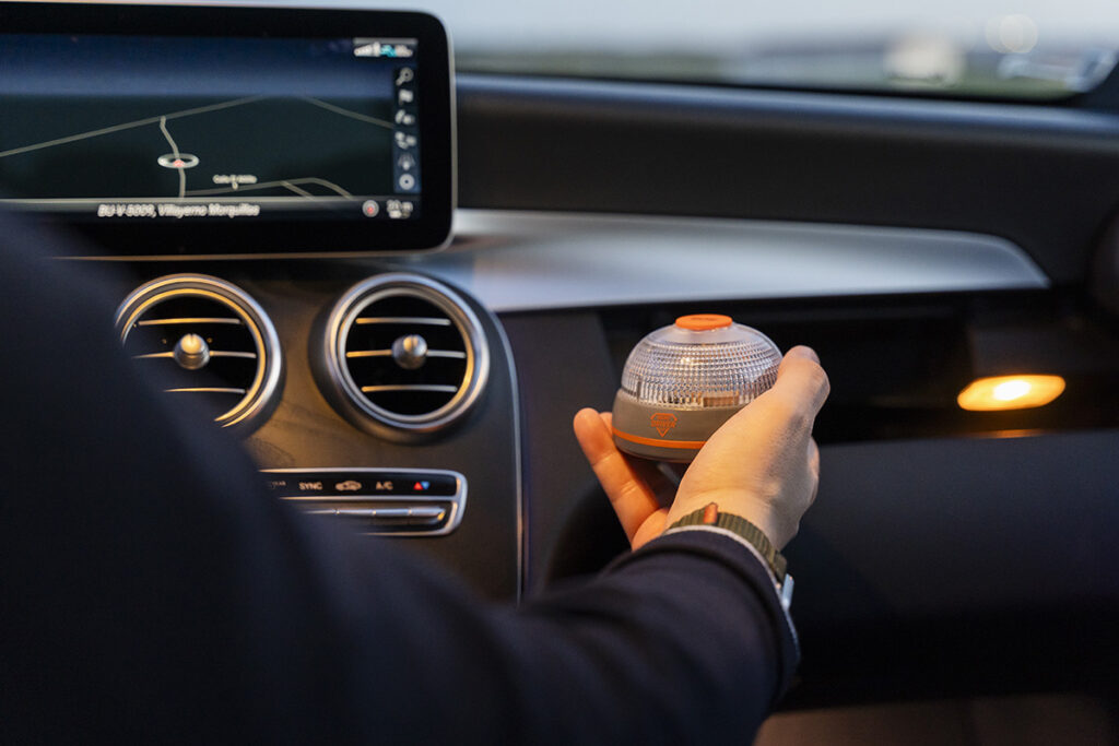 luz V16 conectada y geolocalizada hero driver led iot vodafone