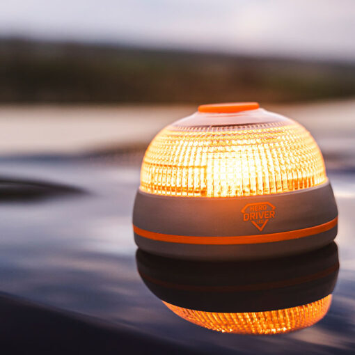 Todo lo que debes saber sobre la normativa DGT 3.0 y las balizas V16