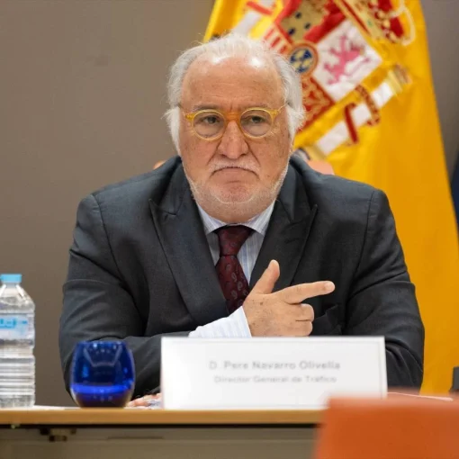 pere-navarro-beacon-v16-connected-mandatory